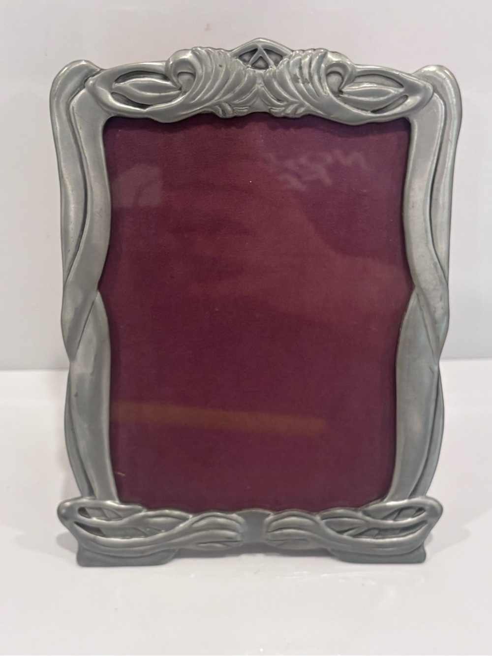 Vintage fine pewter art nouveau picture frame pf214 made in Canada 5x7 frame